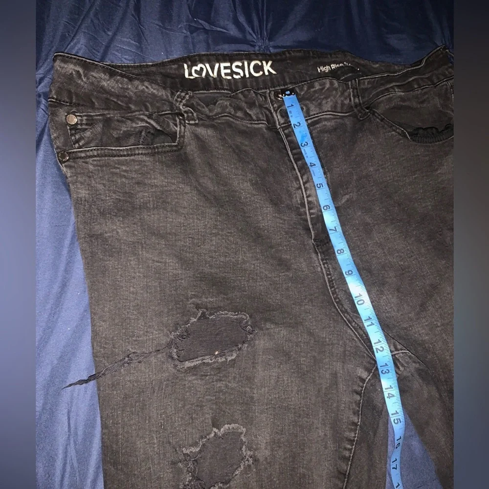 High Waisted distressed plus size 26W Lovesick Skinny Black Jeans EUC - Picture 7 of 8